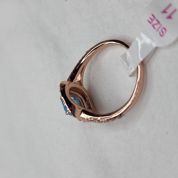 πNWT AQUA BLUE QUARTZ RINGπ - Picture 10 of 12